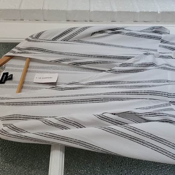 Le Château blouse - Picture 2 of 9